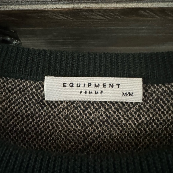 Equipment Plaid Wool Sweater - size Medium - Picture 3 of 6